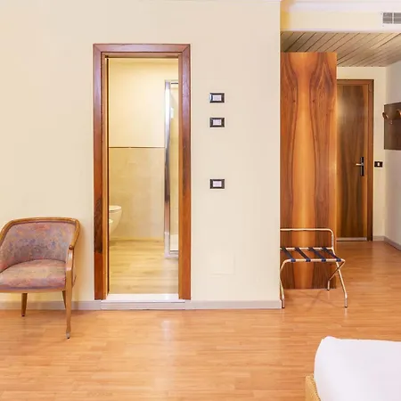 Park Hotel Jolanda-3