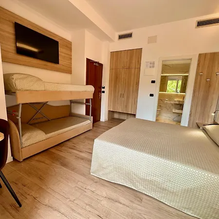 Hotel Beau Rivage Pineta-3