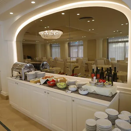Hellenia Yachting Hotel & Spa-2