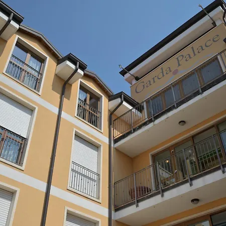 Ferretti Residence Garda Palace-3