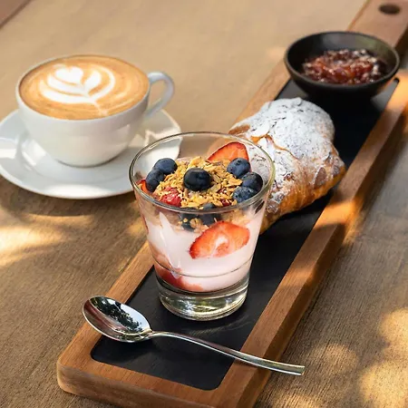 The Creekside Hotel, Dubai - An Accor Hotel-2