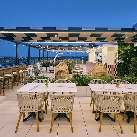 Ibis Styles Madrid Airport Valdebebas-3