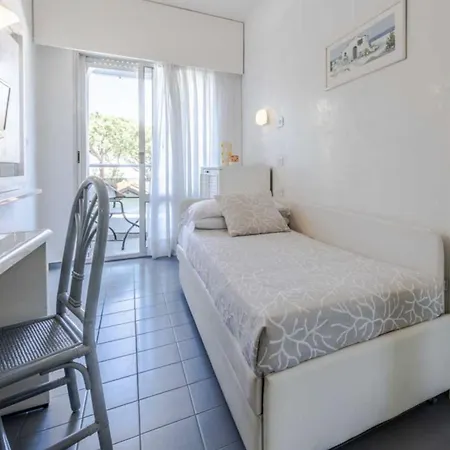 Hotel Diamond-2
