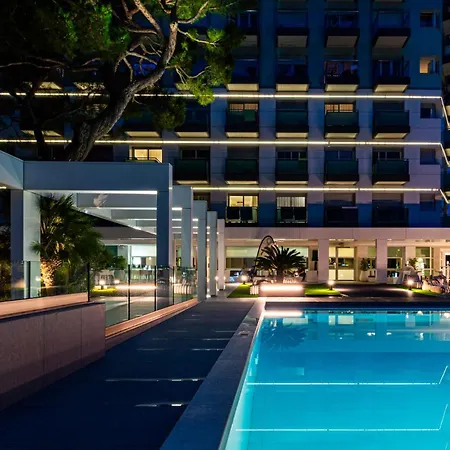 International Beach Hotel-3