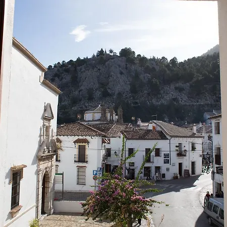 Puerta De La Villa-3