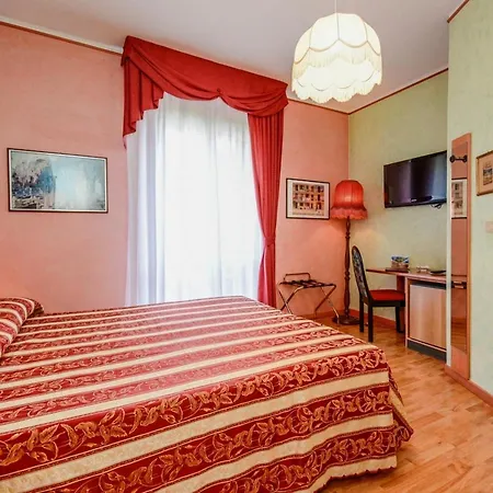 Hotel Benaco-3