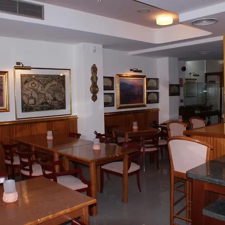 Hostal Vila Del Mar-2