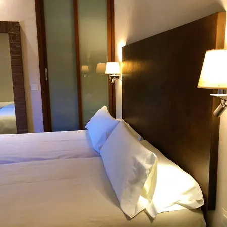 Chillout Hotel Tres Mares-3