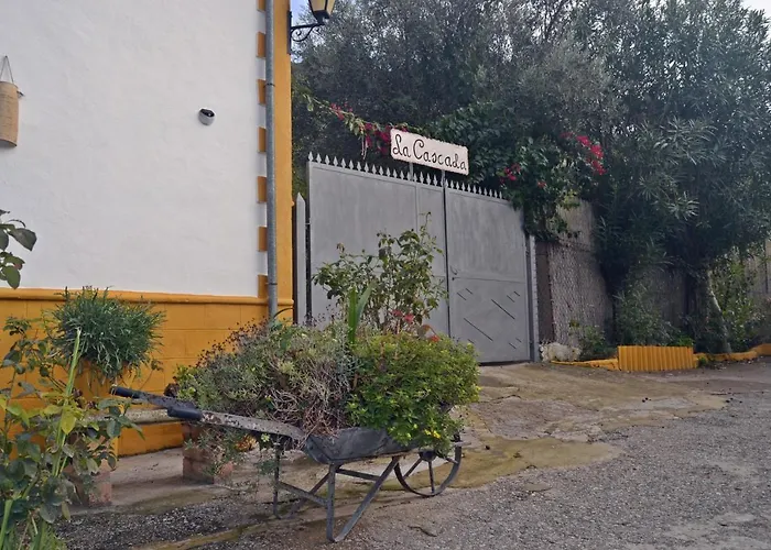 Villa Casa La Cascada El Bosque 