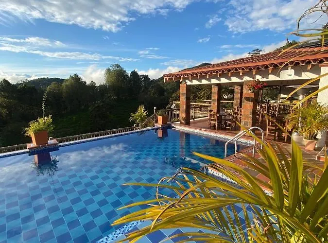 Hotel Estaciones Guatapé
