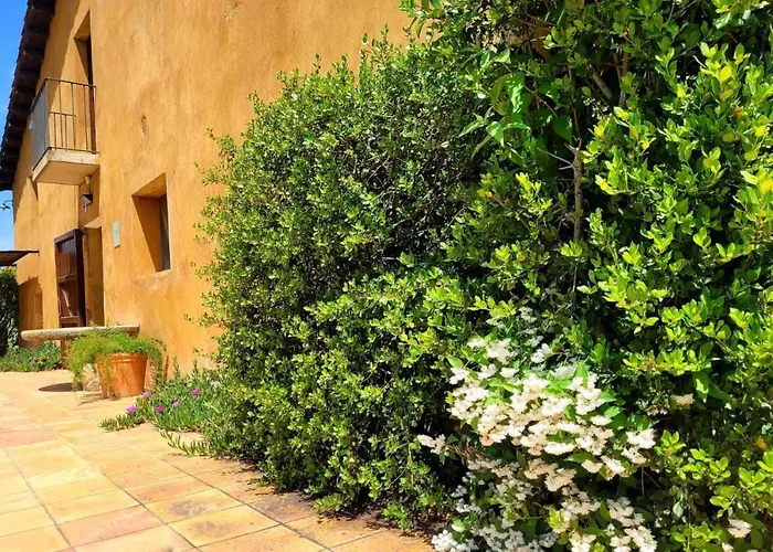 Masía para grupos con piscina privada-28 pax Gerona