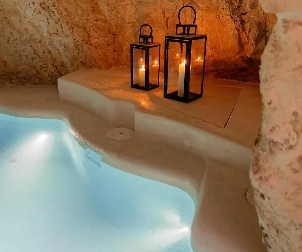 Bed and Breakfast Alesia Luxury Cave Ostuni