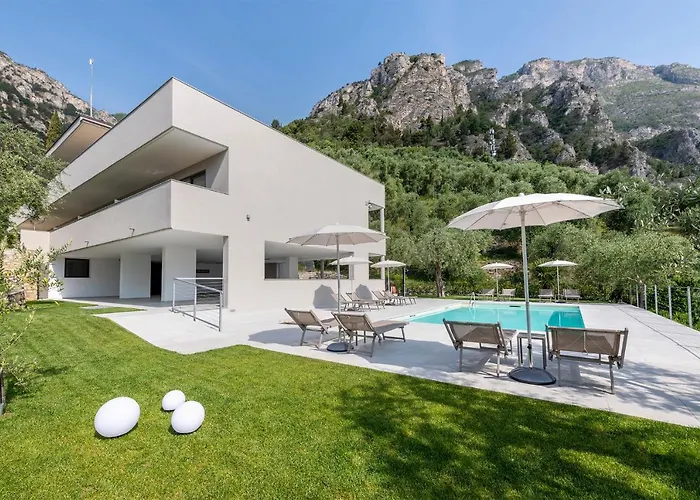 Evo Suites Apartments Limone sul Garda