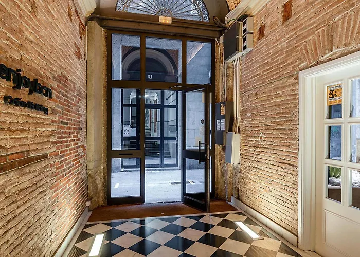 Enjoybcn Colon Apartments Barcelona