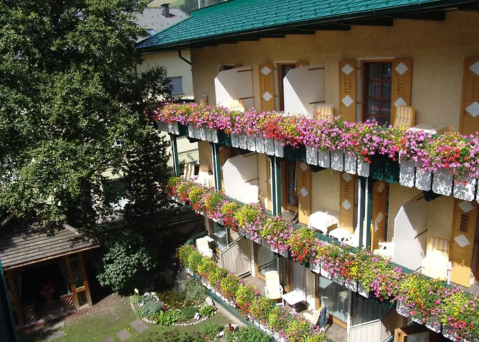 Hotel Cavallino Bianco - Weisses Roessl San Candido