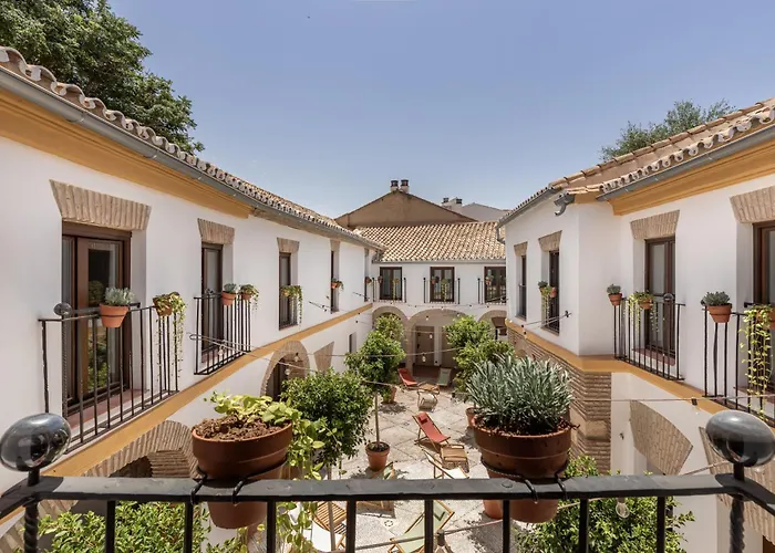 Albergue Líbere Córdoba Patio Santa Marta