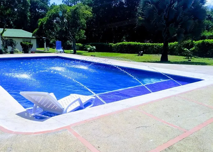 Hotel la Playa Villeta