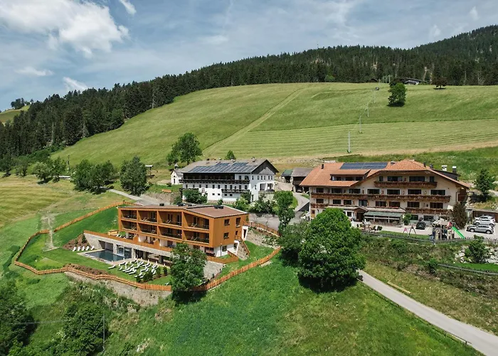 Hotel Schopfenhof San Candido