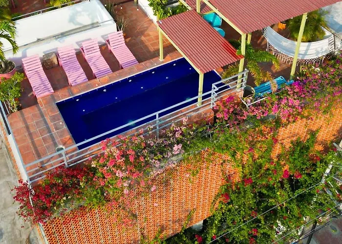 Hotel Casa Bugambilia x Ahead Santa Marta 