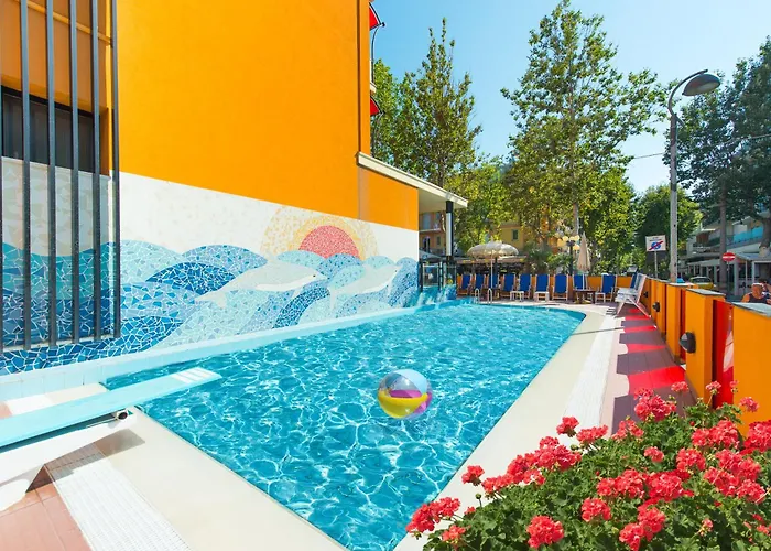 Viva Beach Hotel - 20M From The Beach & Large Breakfast Rimini