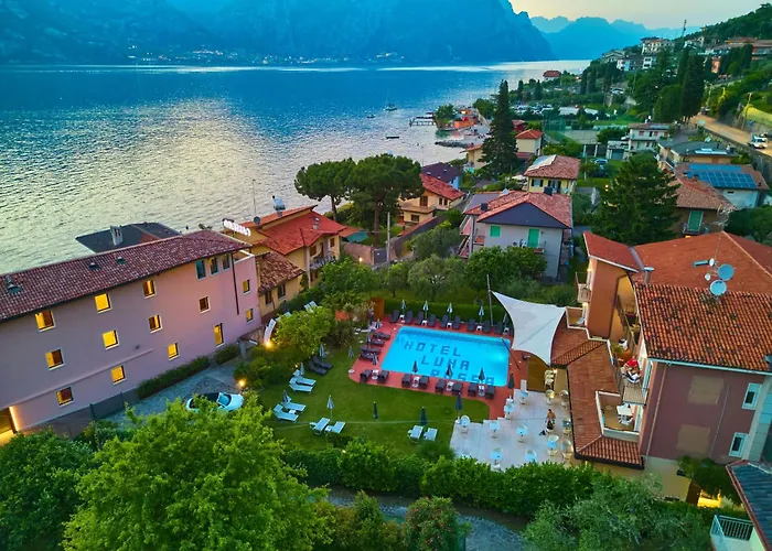 Hotel Luna Rossa Malcesine