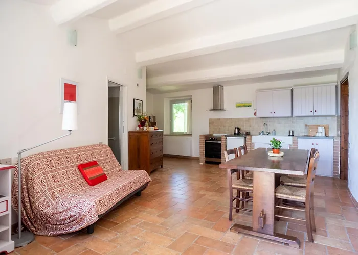 AGRITURISMO BUON VENTO, Appartamento LA CASA DEI MILLEFIORI un magico bouquet a Gubbio, Italy