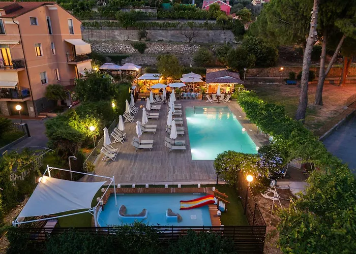 Residence Holidays Pietra Ligure