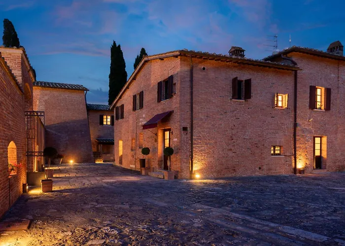 Hotel Castello di Leonina Siena