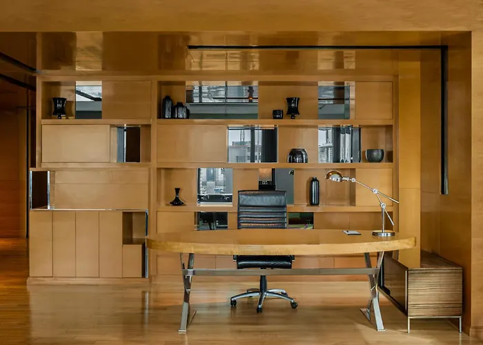 Renaissance Bangkok Ratchaprasong Hotel By Marriott