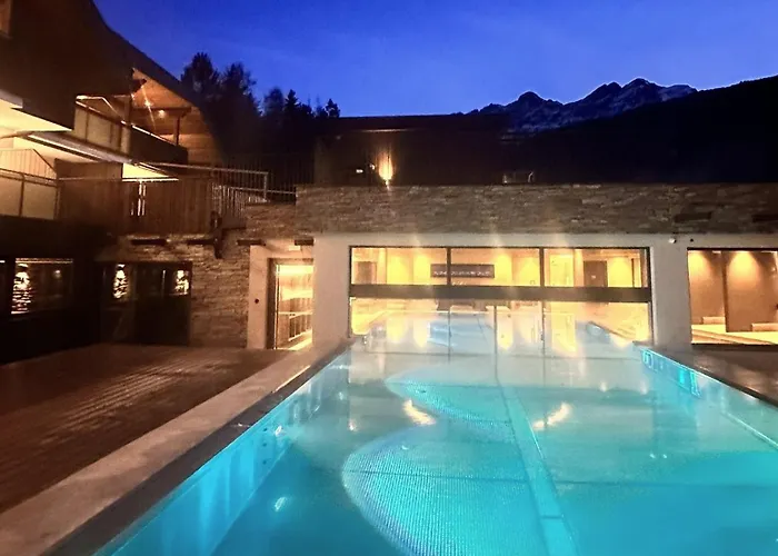 Aparthotel Familiaris - Family Apartments - Pools & Spa In Dolomites Valdaora