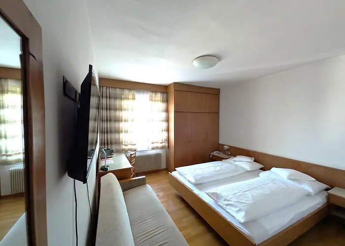 Hotel Gasthof Stern Nova Ponente