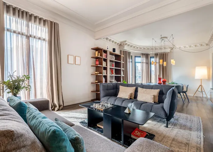 Casagrand Luxury Apartments Barcelona