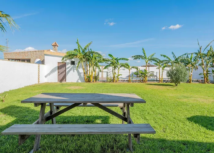 Hostal Casa Layda - Sólo Familias Conil De La Frontera