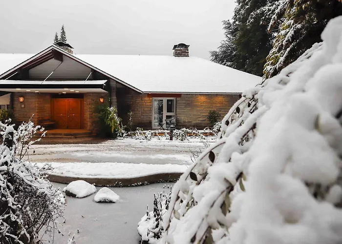Hotel La Cascada Casa Patagónica by DON San Carlos de Bariloche