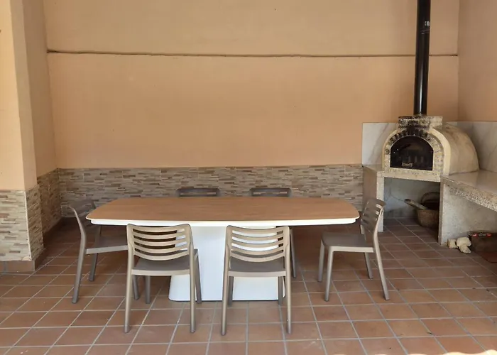 Villa CASA ERNESTO Piscina Climatizada, porche y garaje Zamora