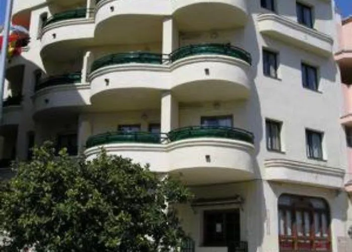 Mediterraneo Apts Nerja