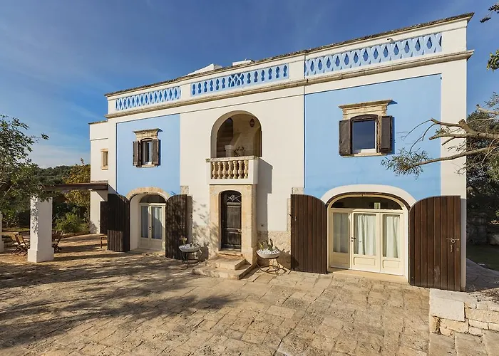 Terra Sessana Ville e Trullo con piscina privata Ostuni