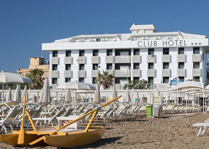Club Hotel - Fronte Mare con Depandance adiacente Riccione