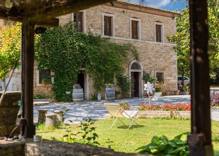 Agriturismo diffuso Tenuta Armaiolo - widespread farmhouse Rapolano Terme