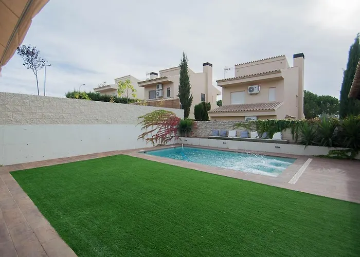 Villa hoyo 7-NIEVE -CAMPO DE GOLF,PLAYA CERCANA Granada